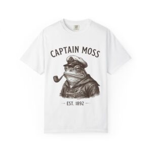 Captain Moss Frog Captain Illustration T-shirt | Vintage Nautical Pipe Design