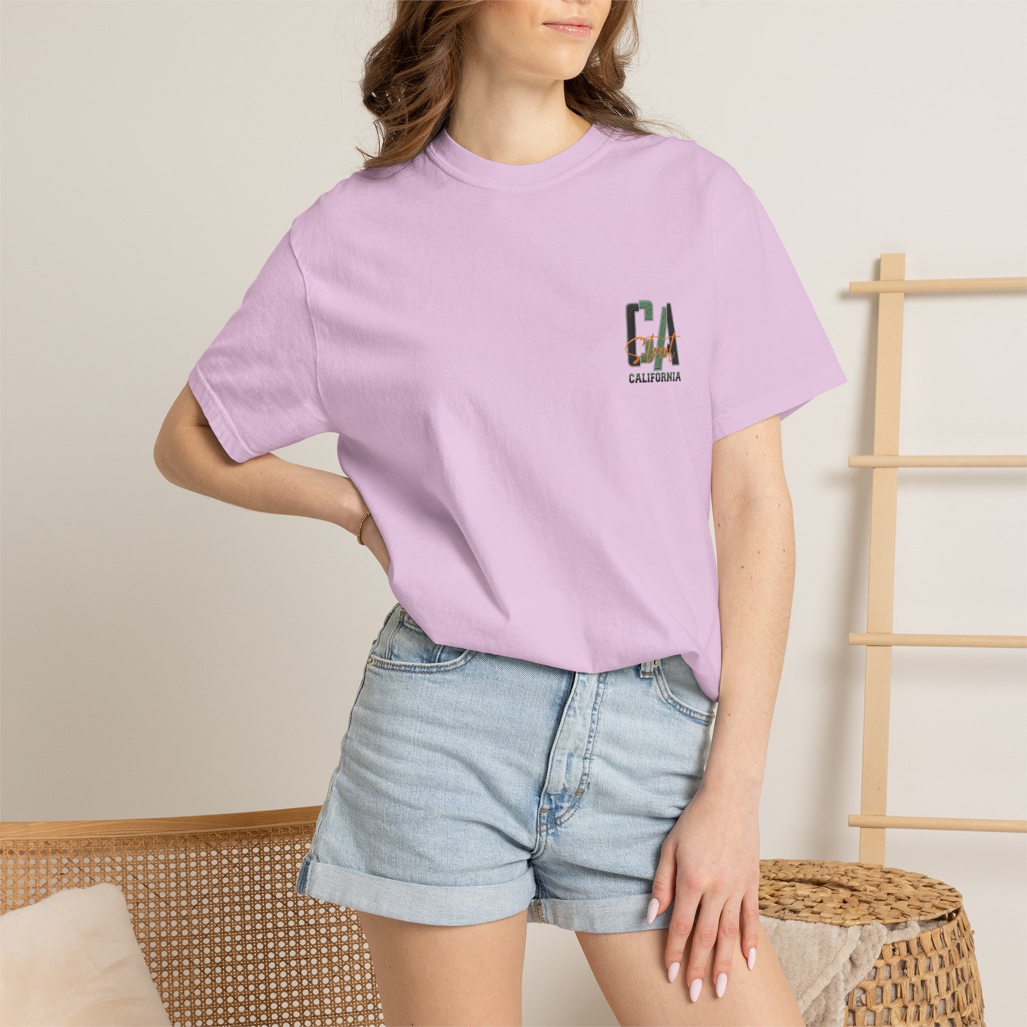 California Beach City graphic T-shirt | CA palm tree surf car design - Görsel 36