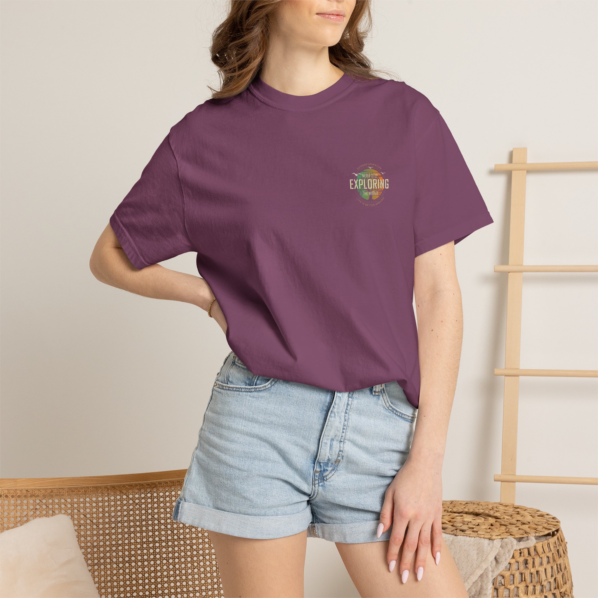 Road Trip Graphic T-shirt | Vintage Camera Collage, Back Print - Görsel 24