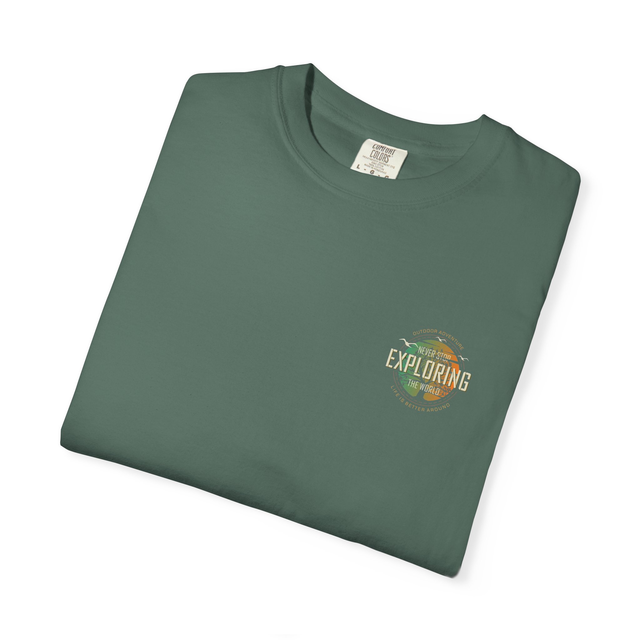 Road Trip Graphic T-shirt | Vintage Camera Collage, Back Print - Görsel 7