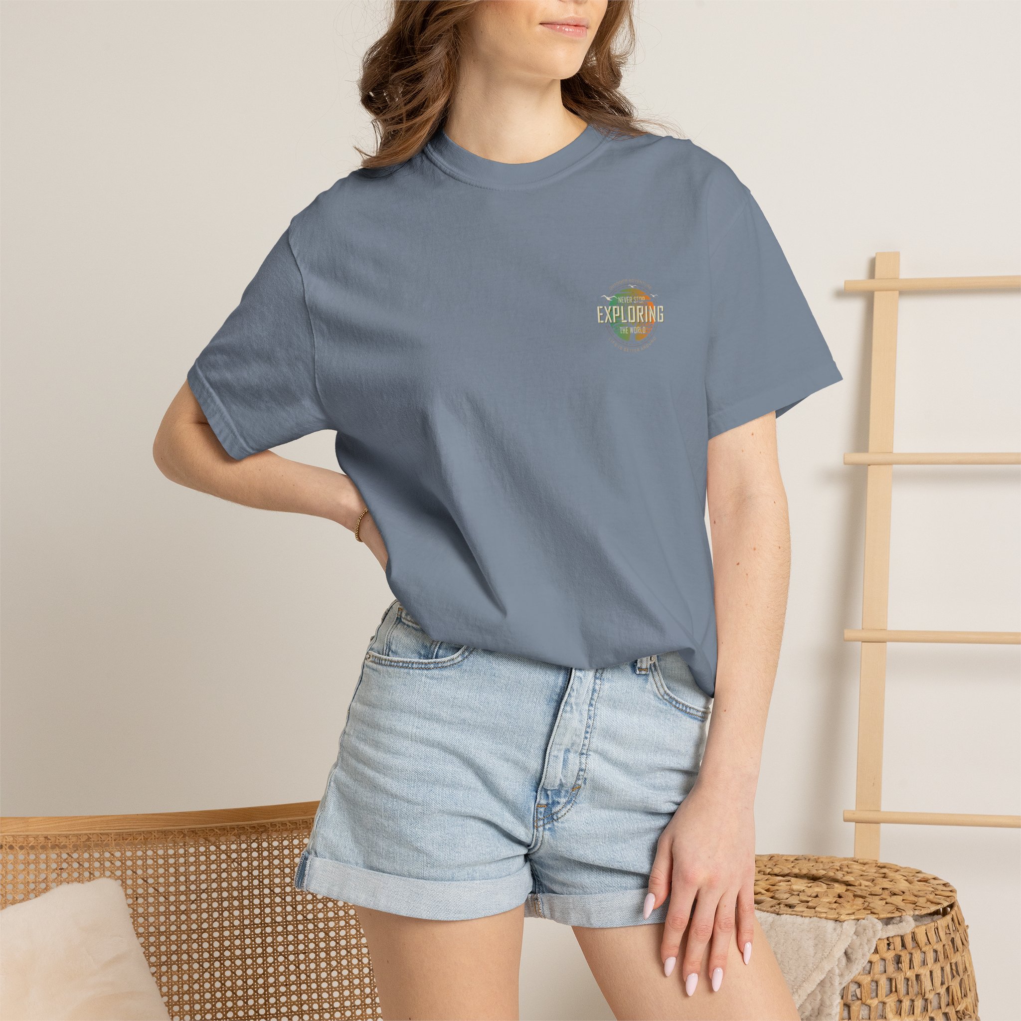 Road Trip Graphic T-shirt | Vintage Camera Collage, Back Print - Görsel 12