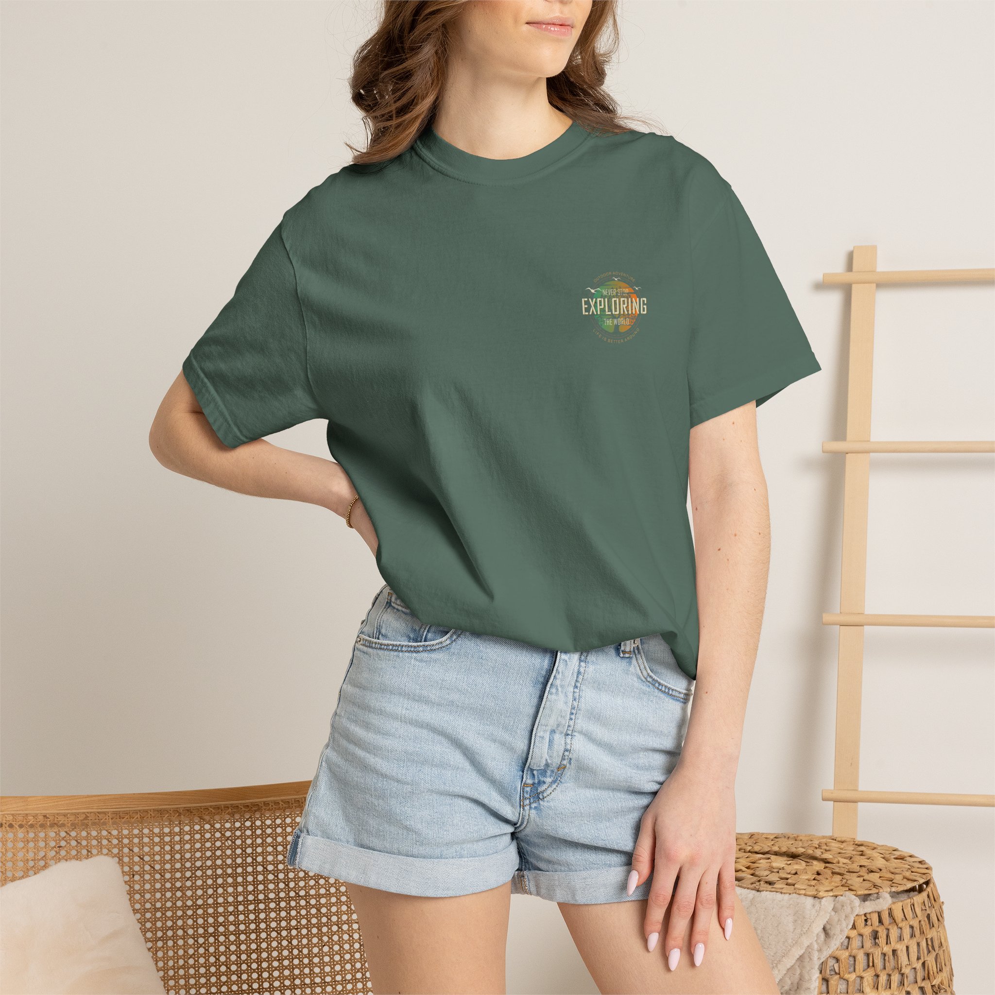 Road Trip Graphic T-shirt | Vintage Camera Collage, Back Print - Görsel 8