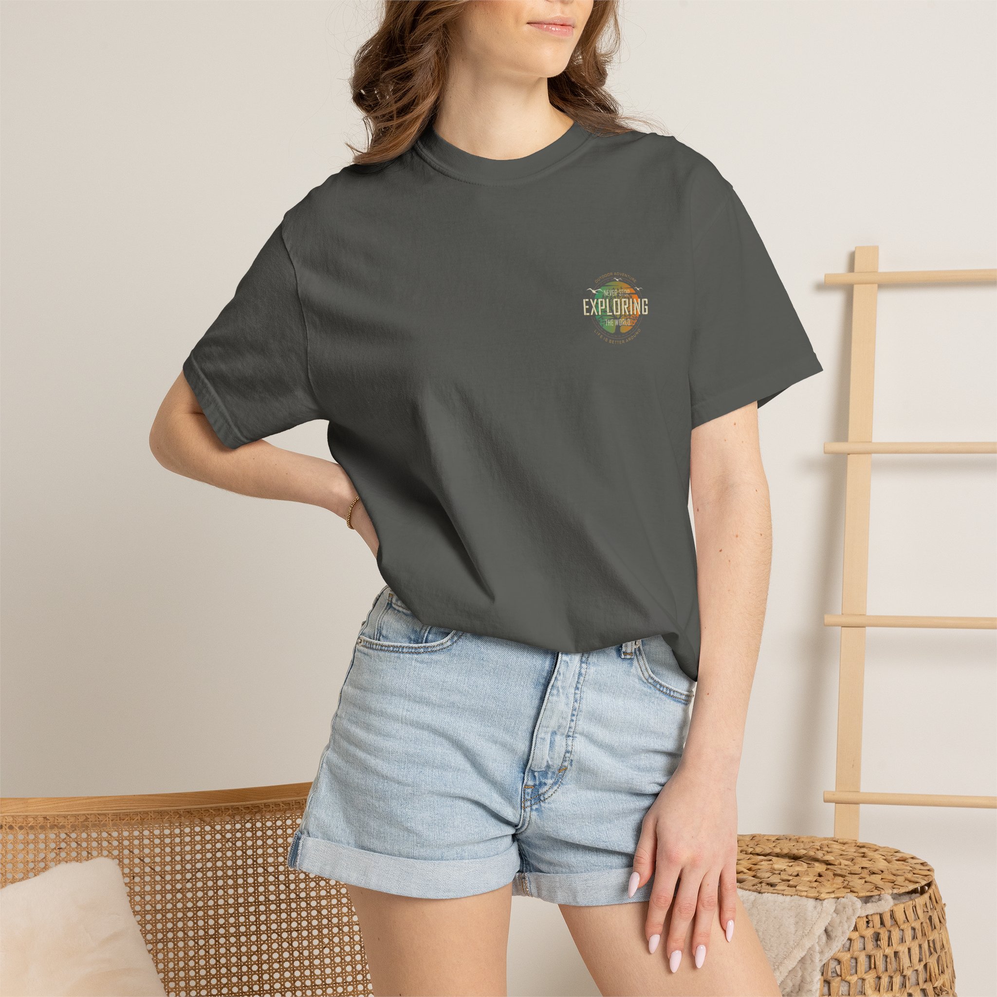 Road Trip Graphic T-shirt | Vintage Camera Collage, Back Print - Görsel 4